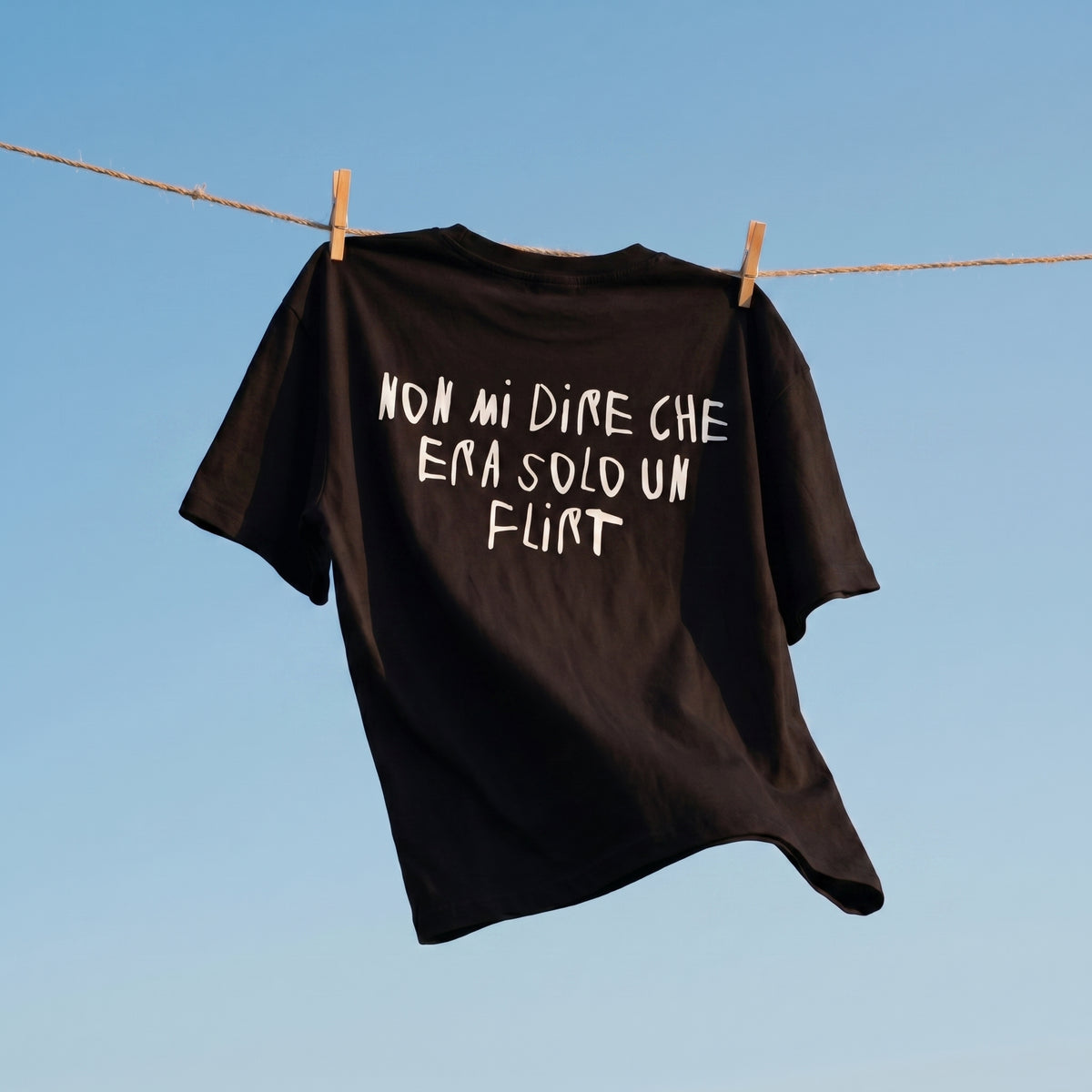 “FLIRT” OVERSIZE T-SHIRT -BLACK-