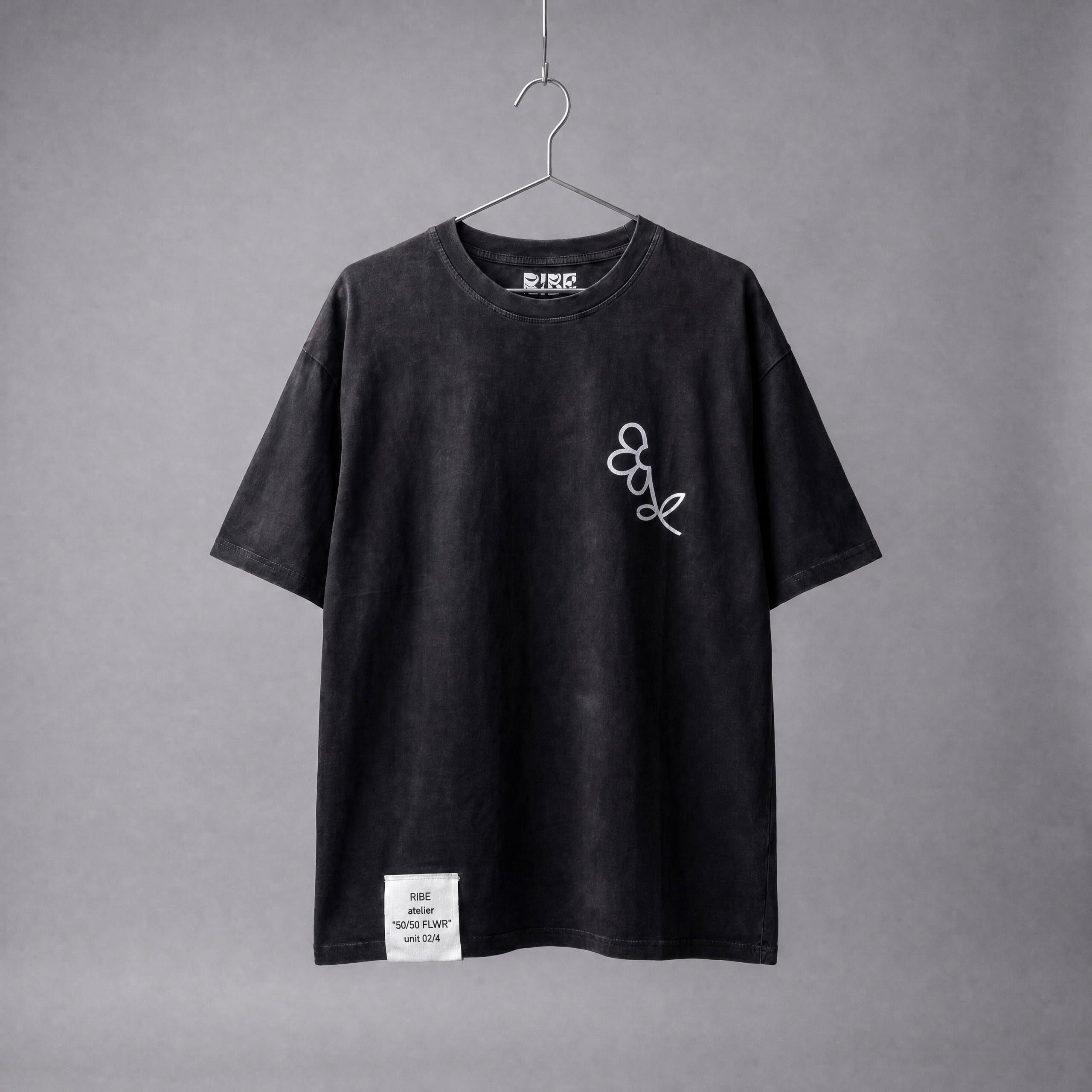 T-shirt “FLWR”